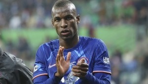 开云-邮报：切尔西待售球员多达10名，蓝军计划先卖人再买西蒙斯