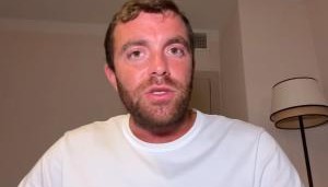 开云-罗马诺辟谣：巴萨目前并不想签邓弗里斯，他们满意右后卫现有配置