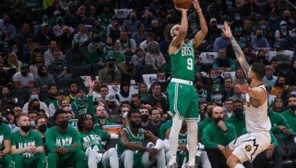 赛前45分钟才得知可以上场 怀特绿军首秀获赞无数