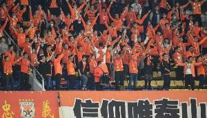 kaiyun-鲁媒：泰山全队今日下午乘高铁前往北京，超2000名泰山球迷远征