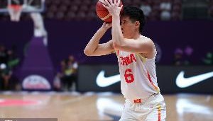 开云注册网址-还是没开 程帅澎上半场3投1中&amp;三分2中0&amp;罚球2中0 得到2分1板